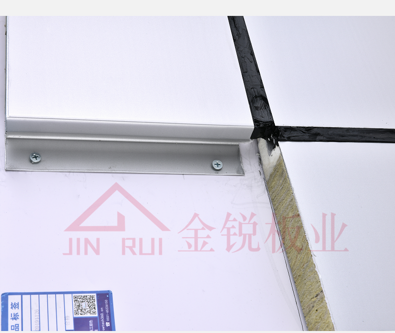 鋁板節(jié)能裝飾一體板（熱壓）